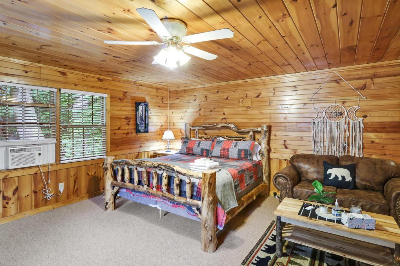 إليجاي 2 Separate Cabins Along A Peaceful Creek With Resort Amenities المظهر الخارجي الصورة