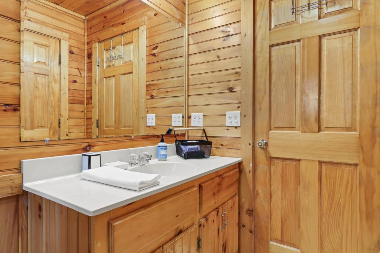 إليجاي 2 Separate Cabins Along A Peaceful Creek With Resort Amenities المظهر الخارجي الصورة